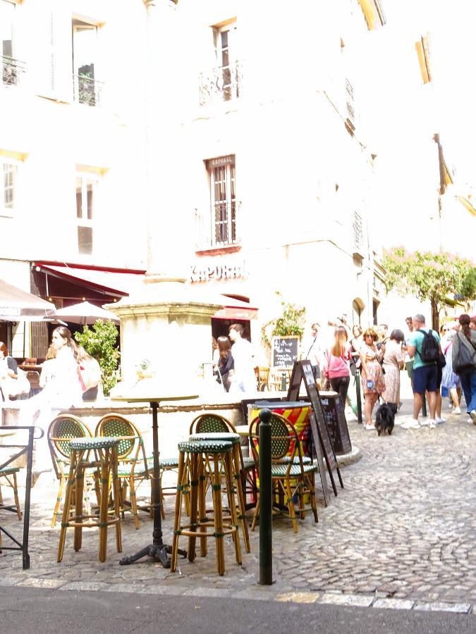 Augustins Fountain Studio Cosy Aix Centre Historique A 3 Minutes De Cours Mirabeau -Wifi-Smart Tv-Rue Calme Aix-en-Provence Exterior foto